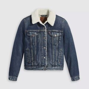 Levi’s Iconic Trucker Jacker Women’s Good as New Condition